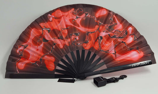 Liquid Mercury festival fan – metallic rave fan with clip holder and wearable holster. Chrome techno aesthetic, perfect for open airs, dancefloors and EDM fans.