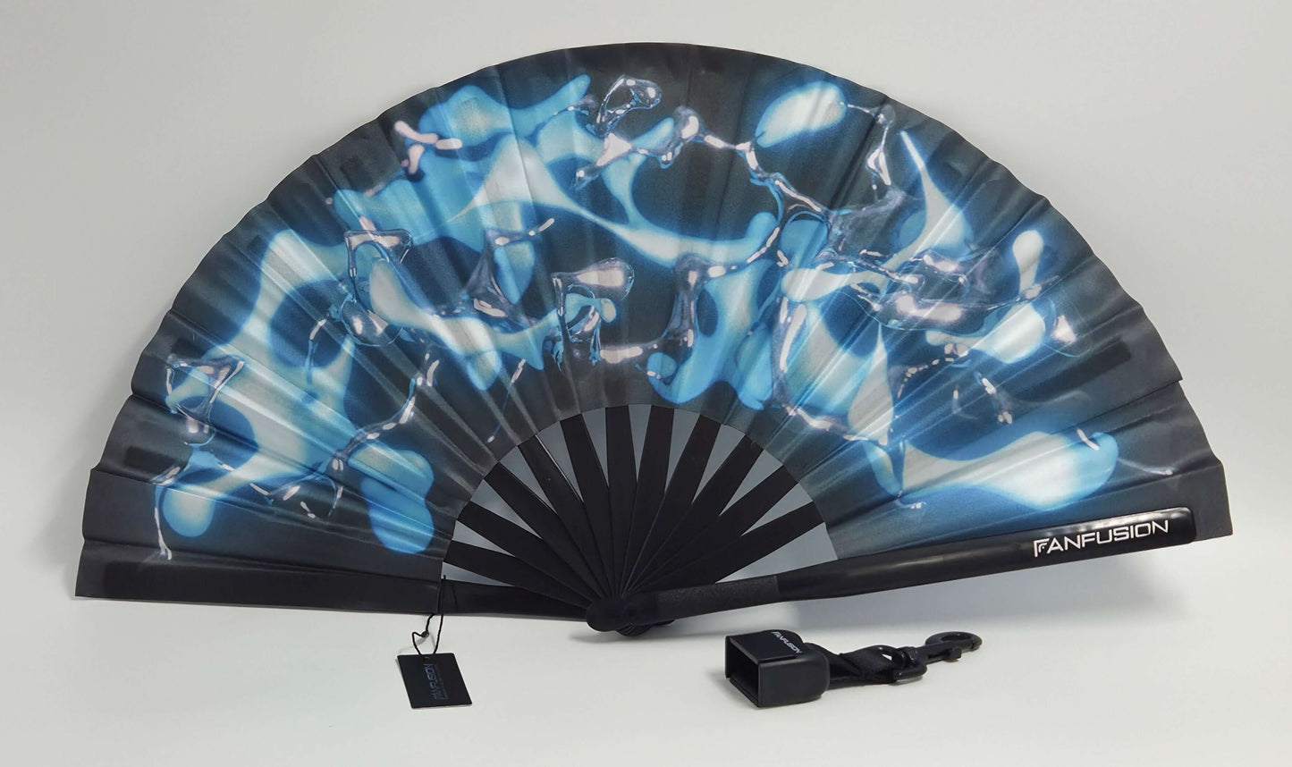 Liquid Mercury festival fan – metallic rave fan with clip holder and wearable holster. Chrome techno aesthetic, perfect for open airs, dancefloors and EDM fans.