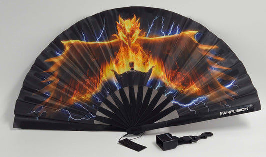 Ashborn rave fan – desert-style techno hand fan in earth tones with clip and holster, wearable at the belt. Lightweight festival accessory for open airs, minimal raves, psytrance and summer parties.